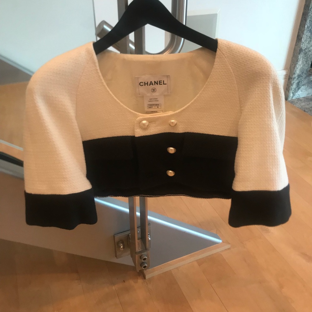 CHANEL  Bolero (size 36)